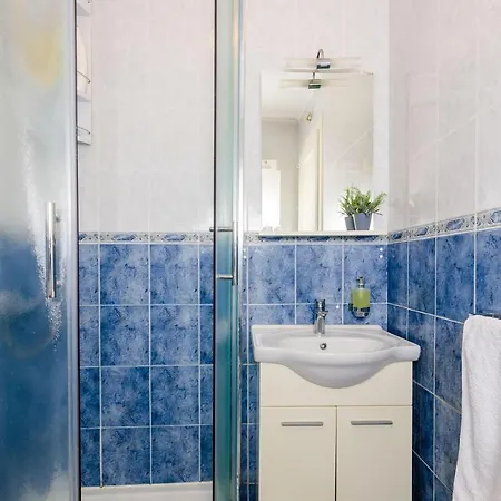 Apartment Good Vibes - One Bedroom With Balcony And City View *